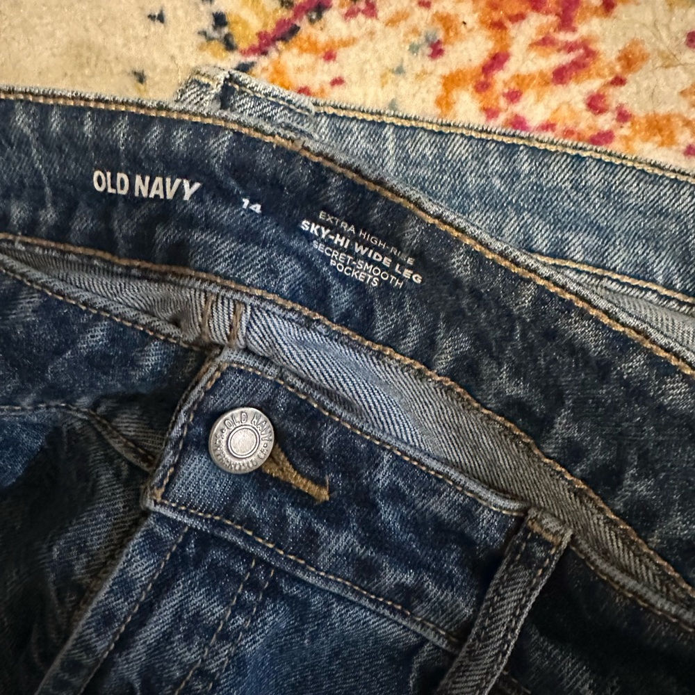 Bundle 2 old navy wide leg jeans